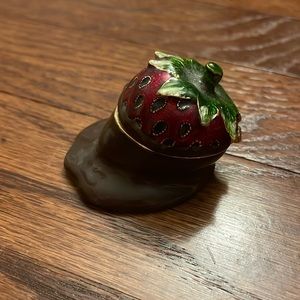 Small Chocolate Covered Strawberry Trinket Box